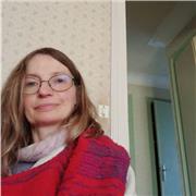 Passionnée de Langues étrangères j ai un parcours a l' international et dispense désormais des cours d Anglais tout tActez moi pour vite progressed!